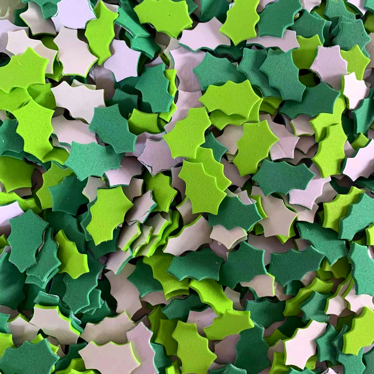 100PCS Christmas wreath leaes  - Art Craft Winter recension och pris